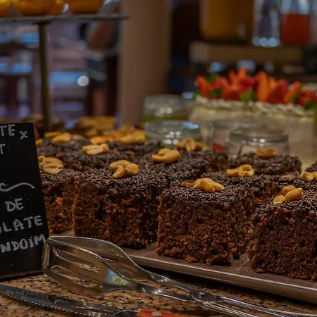 Charming & Dom Manuel I Adults Only בית הארחה