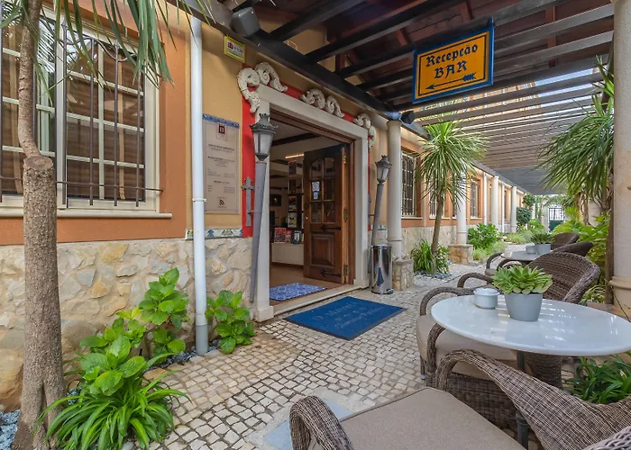 ゲストハウス Charming & Dom Manuel I Adults Only 4*