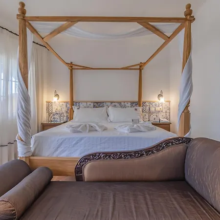 Charming & Dom Manuel I Adults Only