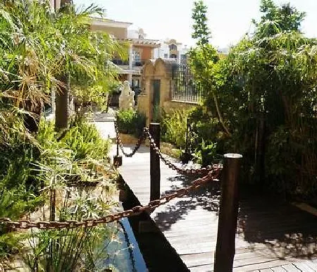 Charming & Dom Manuel I Adults Only